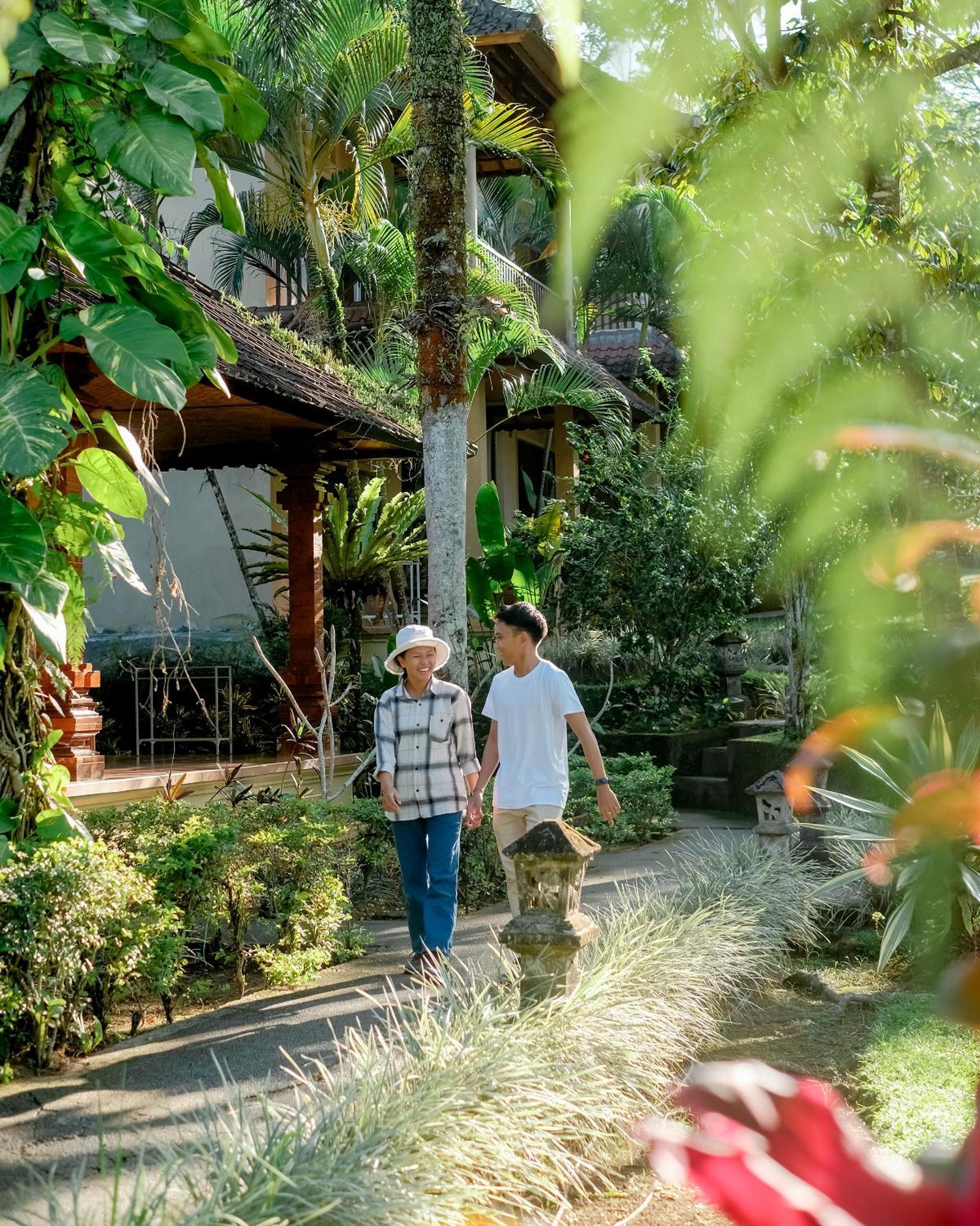 Mahagiri Resort & Restaurant Menanga Екстер'єр фото